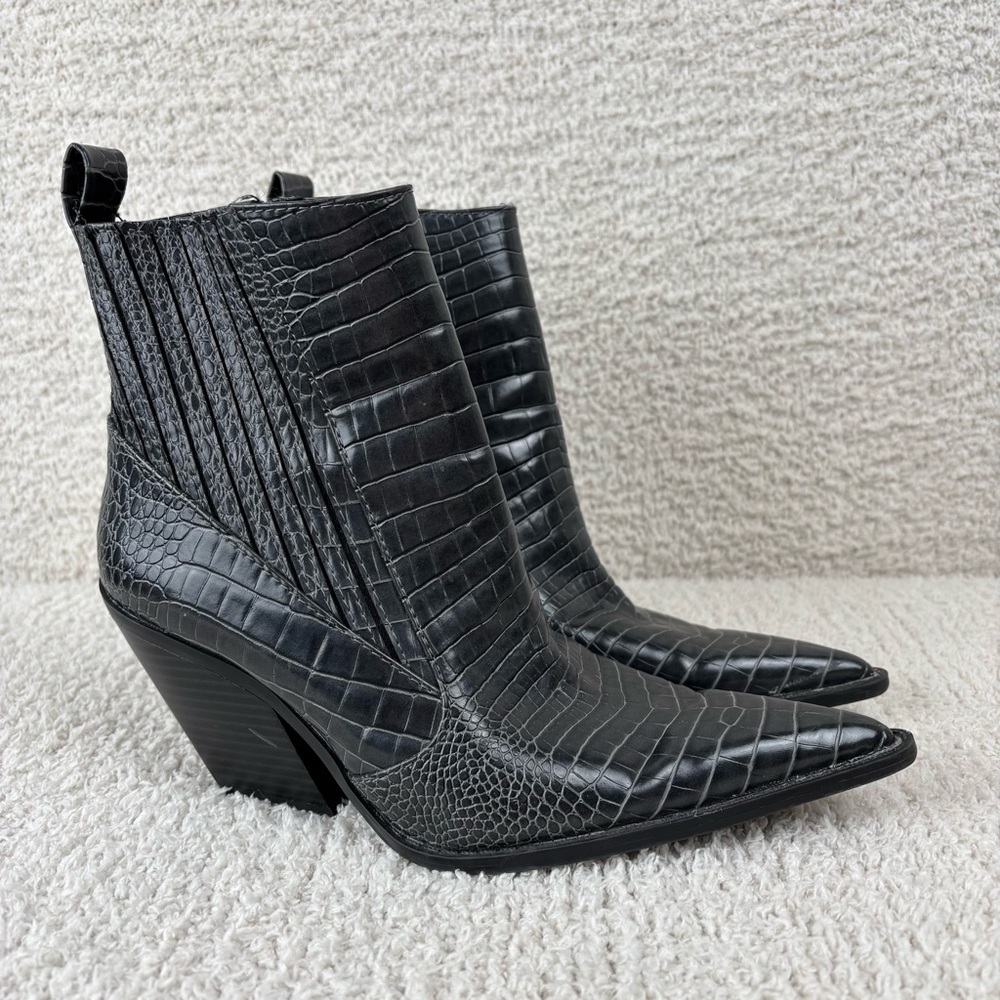 Zara Boots Womens 36 US 6 Black Animal Print Cowboy Block Heeled Ankle Pull On